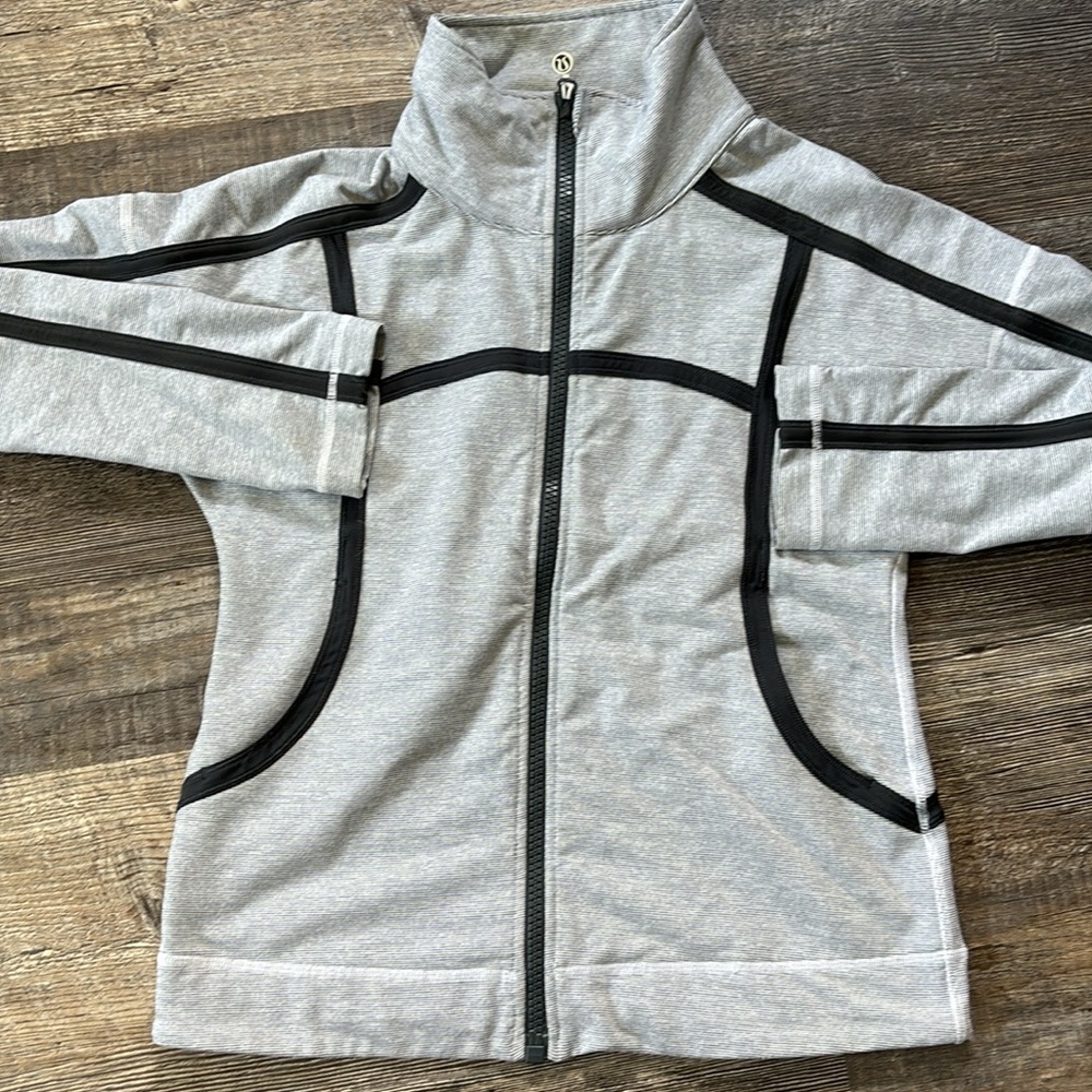 LULULEMON jacket - Picture 6 of 8